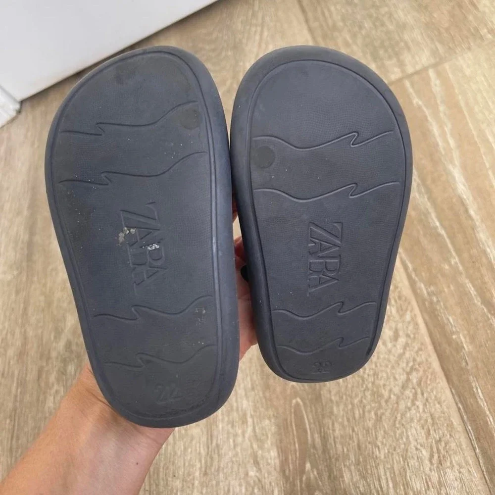 Zara Black Toddler Sport Sandals EU 22 / US 6